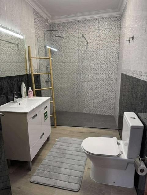 Holiday home Alvarenga House